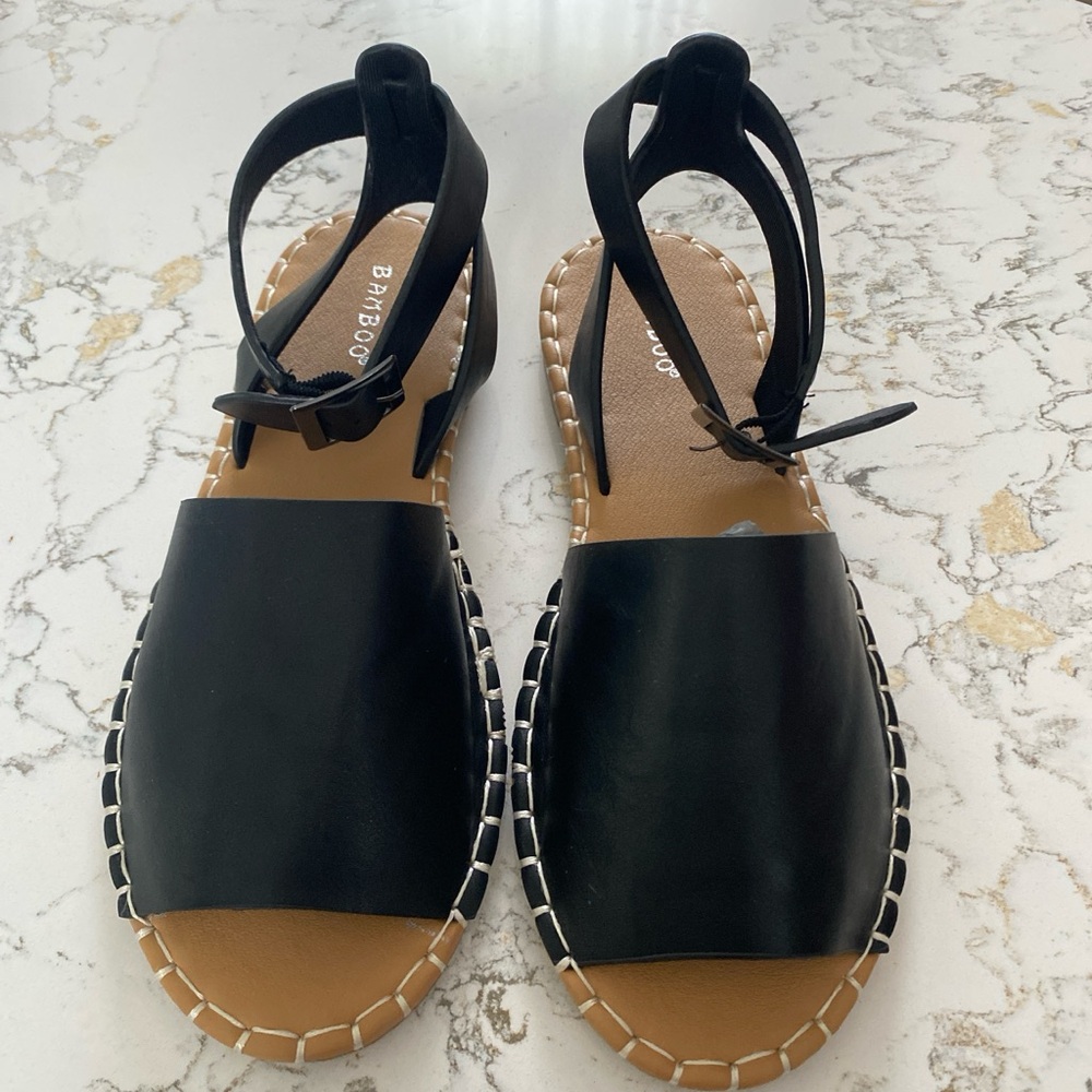 BAMBOO Black and Tan Sandals Minimalist Design